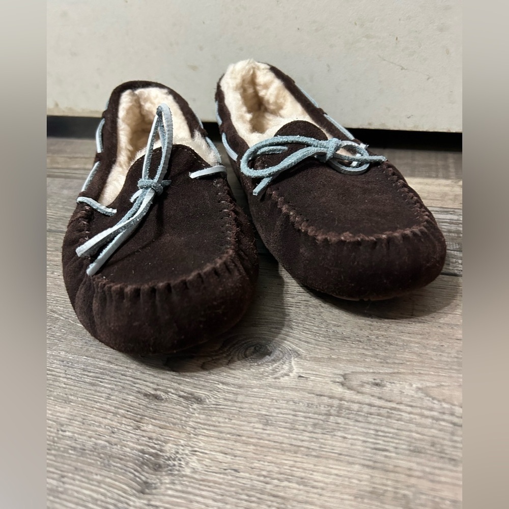 UGG Dakota Dark Brown‎ & blue laces Suede Moccasin Slippers - Picture 2 of 9